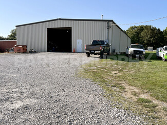 More details for 2050 Wagner St, Vandalia, IL - Industrial for Sale