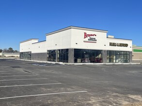 2712 W Kenosha St, Broken Arrow, OK for rent Building Photo- Image 1 of 13