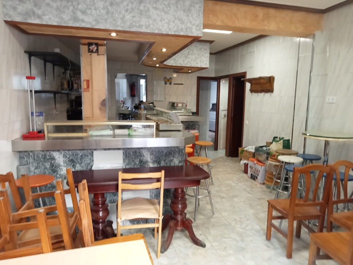 Madrid, MAD 28021 - Unit Puerta A -  - Interior Photo - Image 1 of 7