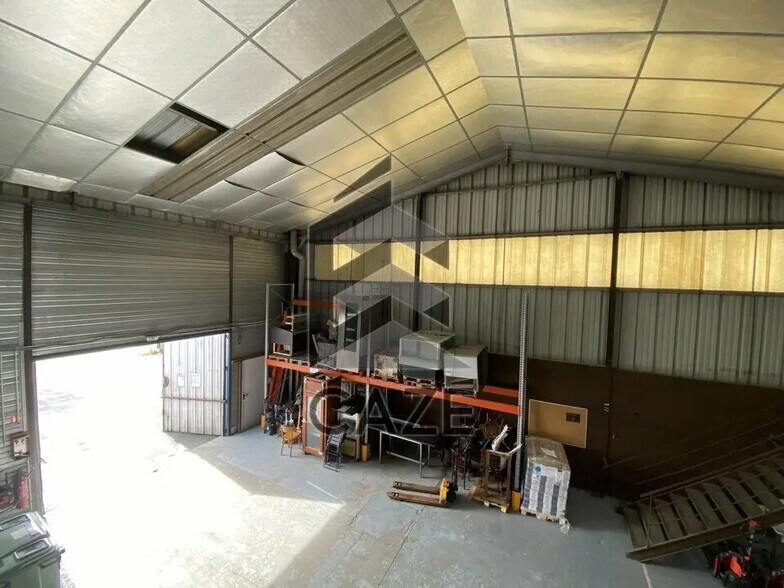 Industrial in Bordeaux for sale - Interior Photo - Image 3 of 11