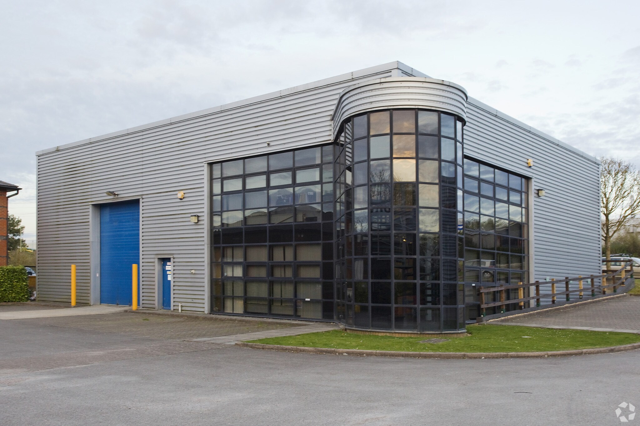 Magellan Clos, Andover for sale Primary Photo- Image 1 of 1