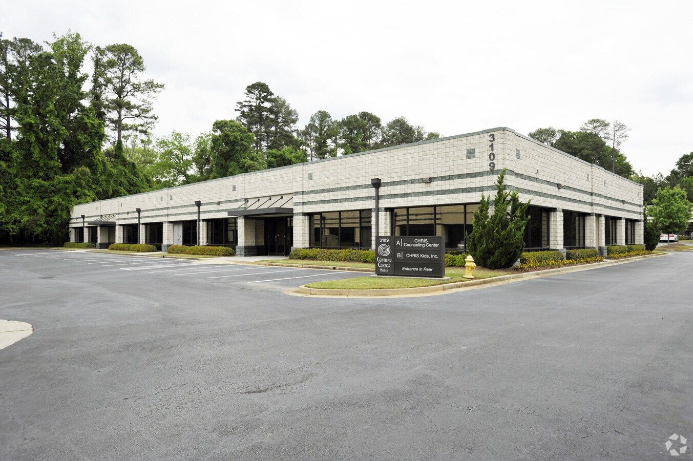 3109 Clairmont Rd, Atlanta 30329 UK