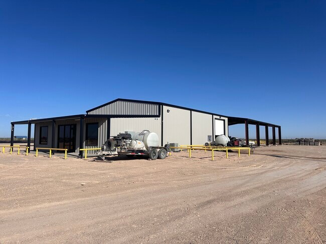 More details for 482 County Road 132, Pecos, TX - Industrial to Rent