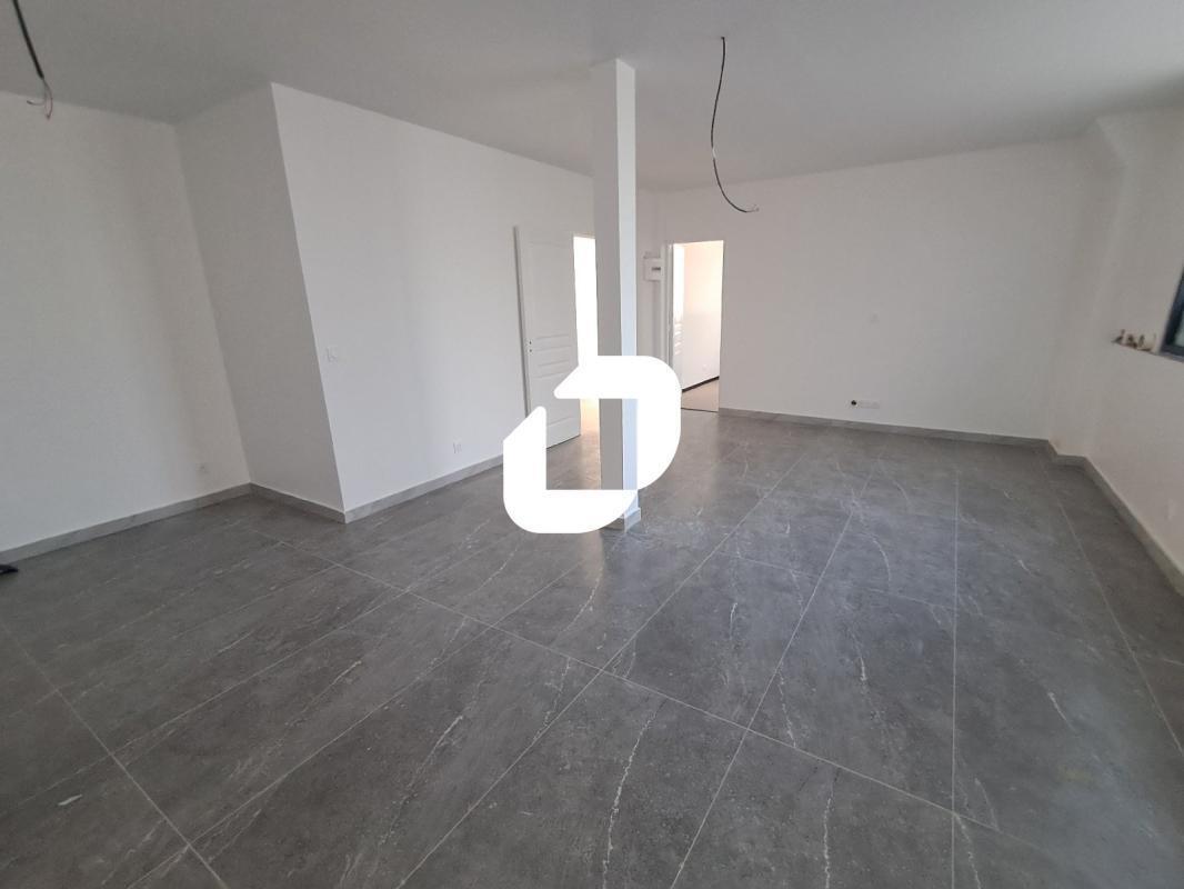 Office in Arcueil to rent Building Photo- Image 1 of 10
