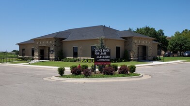 2309 S Kelly Ave, Edmond, OK for sale Building Photo- Image 1 of 1