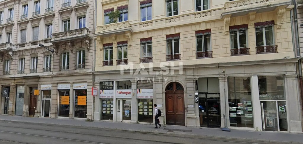 Location Commerce 90 m² - Photo 1