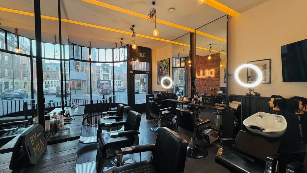 34 John Dalton St, Manchester to rent - Building Photo - Image 3 of 7