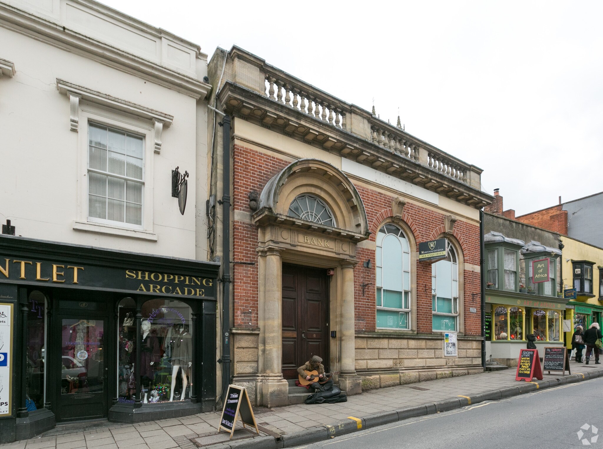 13 High St, Glastonbury for sale Primary Photo- Image 1 of 1