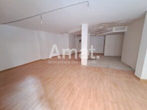 Retail in Rubí, Barcelona to rent Interior Photo- Image 2 of 3