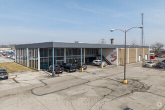 33 S Byrne Rd, Toledo, OH for rent Building Photo- Image 1 of 9