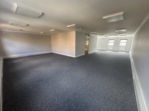 108-112 Windsor Rd, Slough to rent Interior Photo- Image 1 of 1