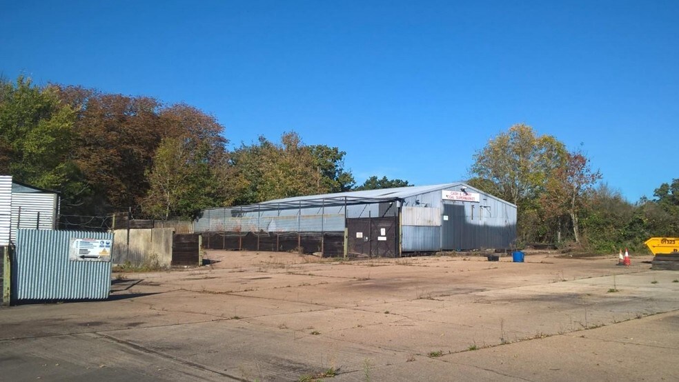 Station Rd, Hailsham for sale - Primary Photo - Image 1 of 1