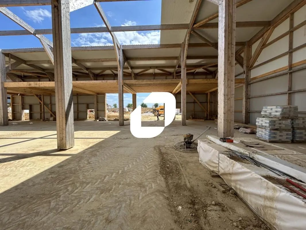 Light Industrial in Limoges-Fourches to rent Construction Photo- Image 1 of 5