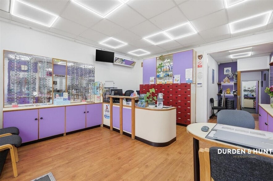 192 High Rd, Romford for sale - Building Photo - Image 3 of 44