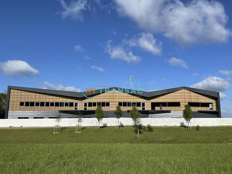 Light Industrial in Moissy-Cramayel for sale - Building Photo - Image 2 of 28