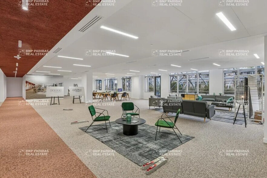 Office in Paris to rent - Building Photo - Image 3 of 14