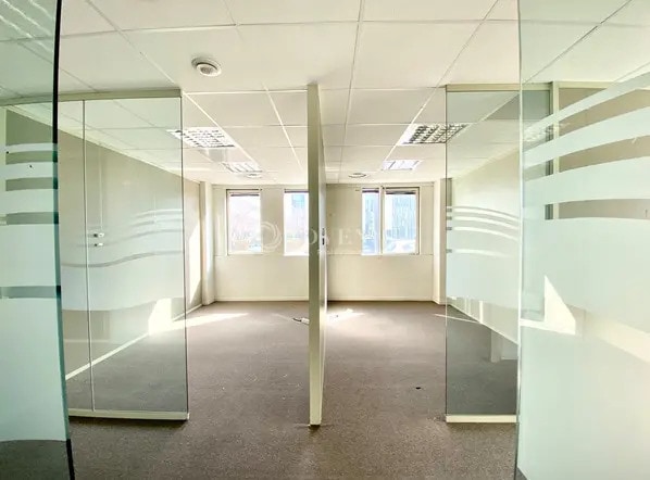 Office in Lyon for sale - Building Photo - Image 3 of 12