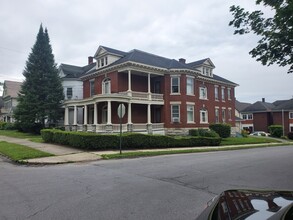 290 Guy Park Ave, Amsterdam, NY for sale Primary Photo- Image 1 of 1