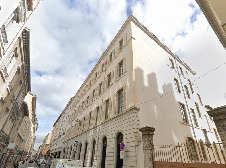 Office in Lyon to rent - Building Photo - Image 1 of 14