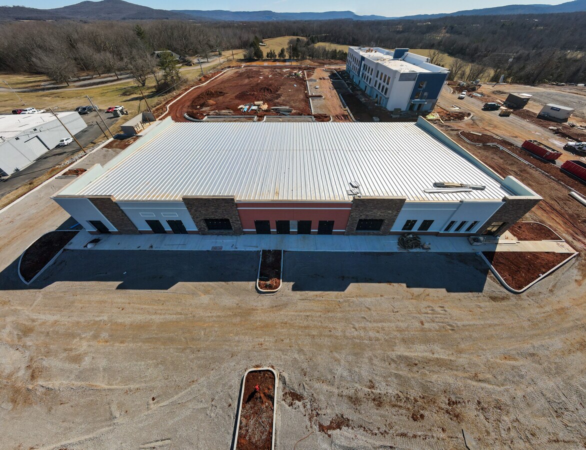 1568 Sparta St, McMinnville 37110 UK