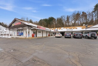 45-65 Southwick Rd, Westfield, MA to rent Interior Photo- Image 2 of 10