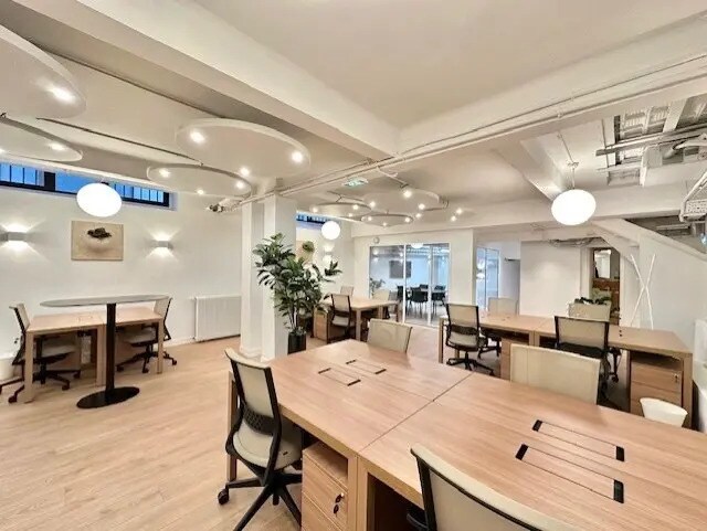 Co-working Space in Paris to rent Interior Photo- Image 1 of 9