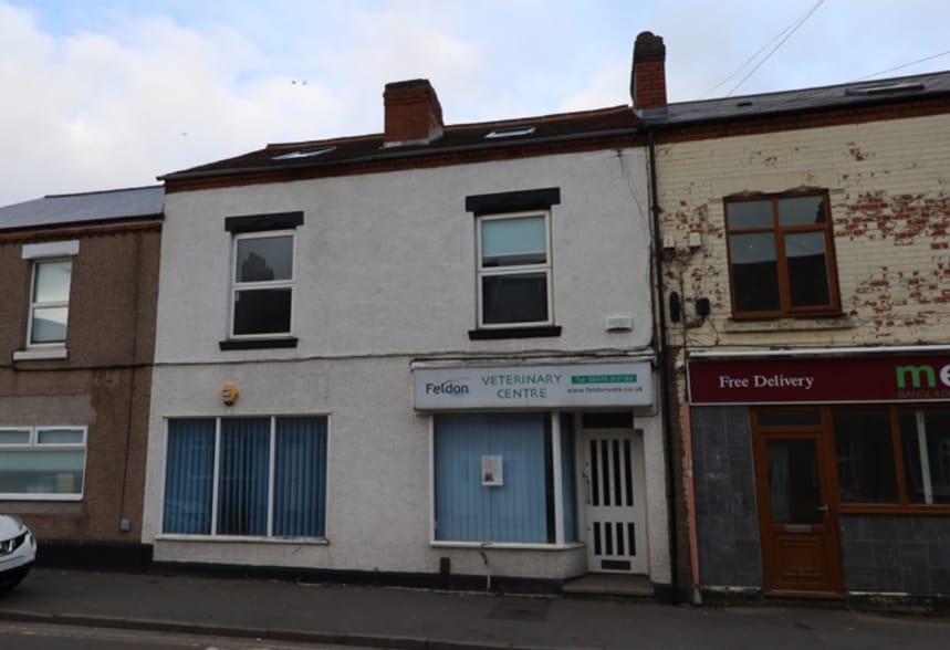 King St, Bedworth to rent - Primary Photo - Image 1 of 2