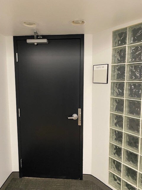 125 Eugene O'Neill Dr, New London, CT to rent Building Photo- Image 1 of 6