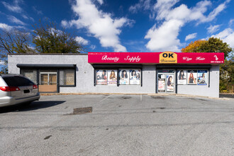 2233-35 Market St, Wilmington, DE for rent Building Photo- Image 1 of 18