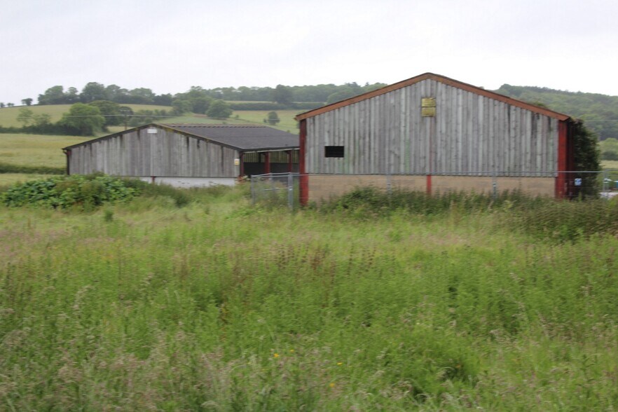 10 Woodview Close, Worcester for sale - Building Photo - Image 3 of 4