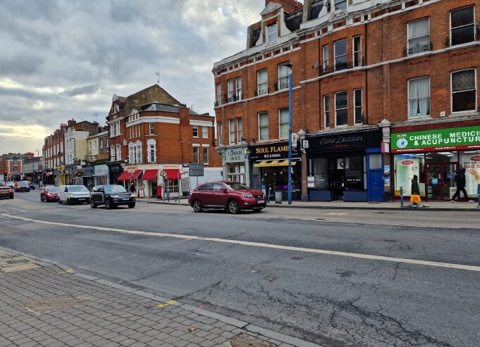 22 Putney High St, London to rent Building Photo- Image 1 of 4
