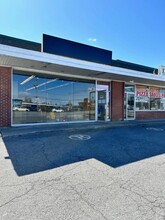 2966-2968 Boul Saint-Charles, Kirkland, QC for rent Building Photo- Image 1 of 1