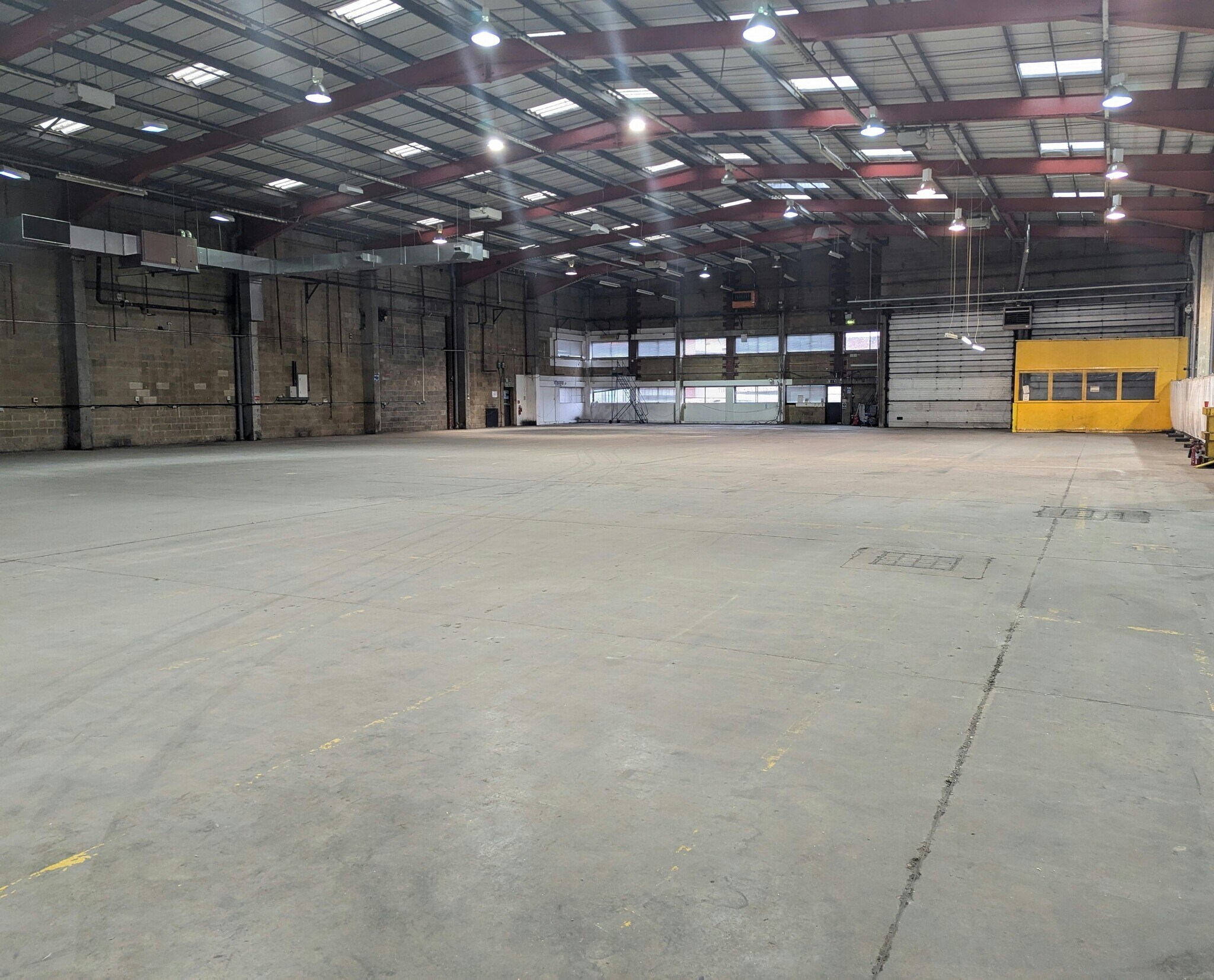 12 Merton Industrial Park S, London to rent Building Photo- Image 1 of 10