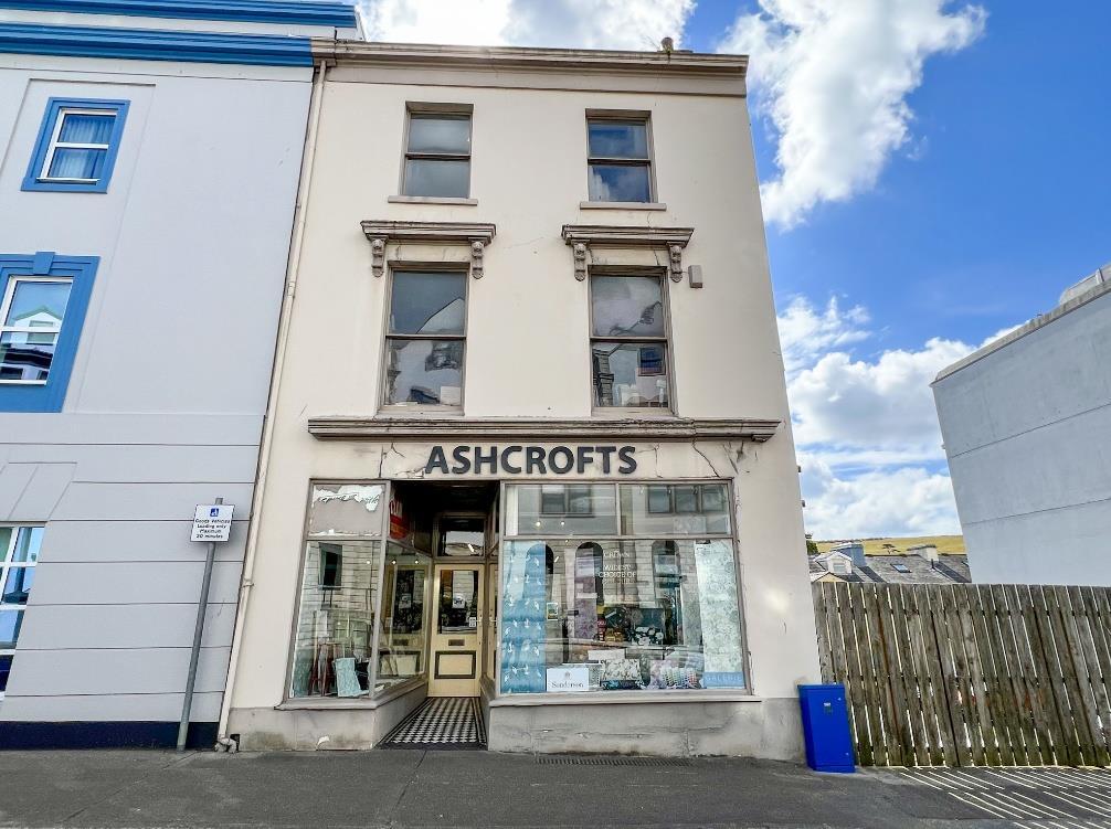 35 Circular Road, Isle Of Man for sale Primary Photo- Image 1 of 15