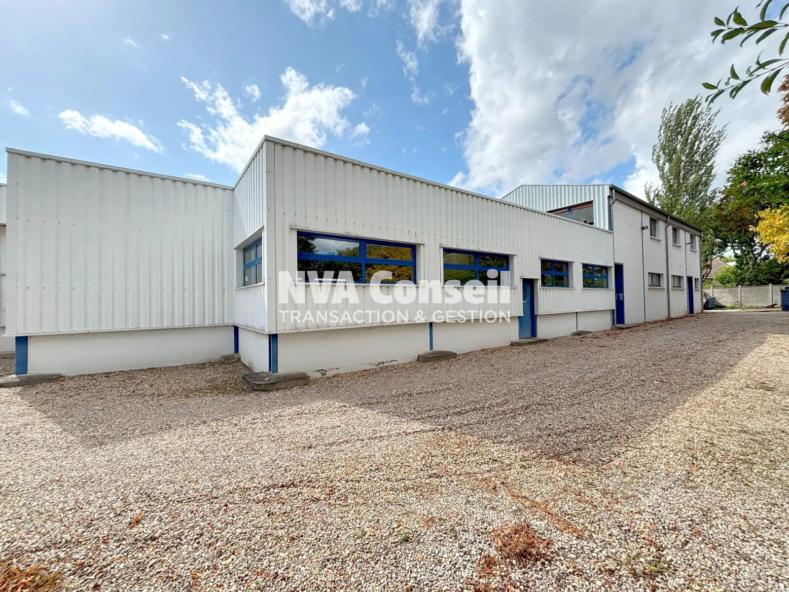 Light Industrial in Argenteuil for sale Building Photo- Image 1 of 14