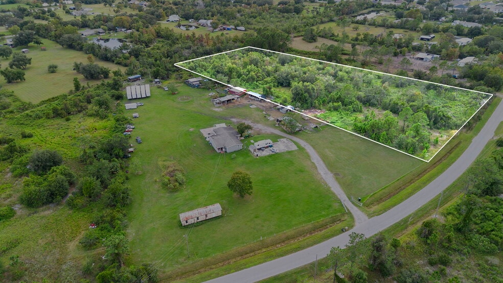 High Plains Lane portfolio of 2 properties for sale on LoopNet.co.uk - Building Photo - Image 1 of 8