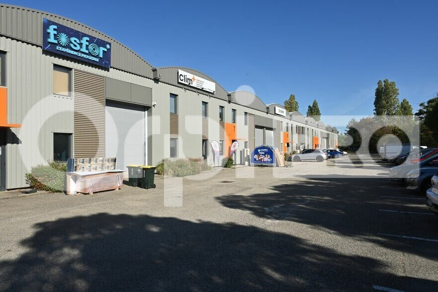 11-13 Chemin De L'Industrie, Dardilly to rent - Building Photo - Image 2 of 12