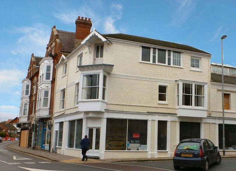 1 Mount St, Cromer NR27 9DB UK