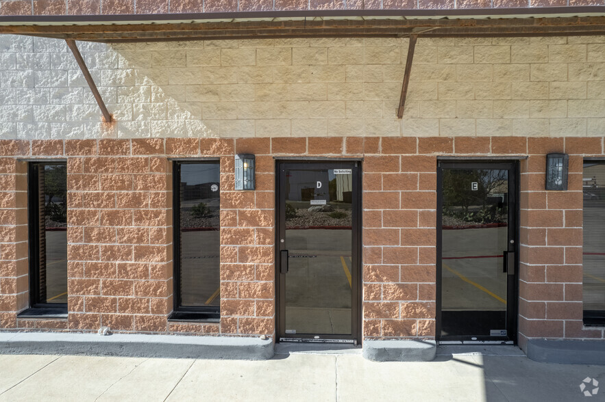 13630 Immanuel Rd, Pflugerville, TX for rent - Building Photo - Image 3 of 10