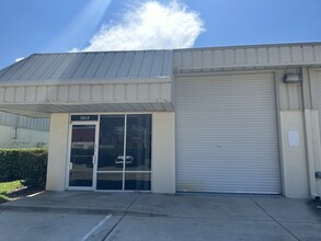 933 Beville Rd, Daytona Beach, FL for rent Building Photo- Image 1 of 12