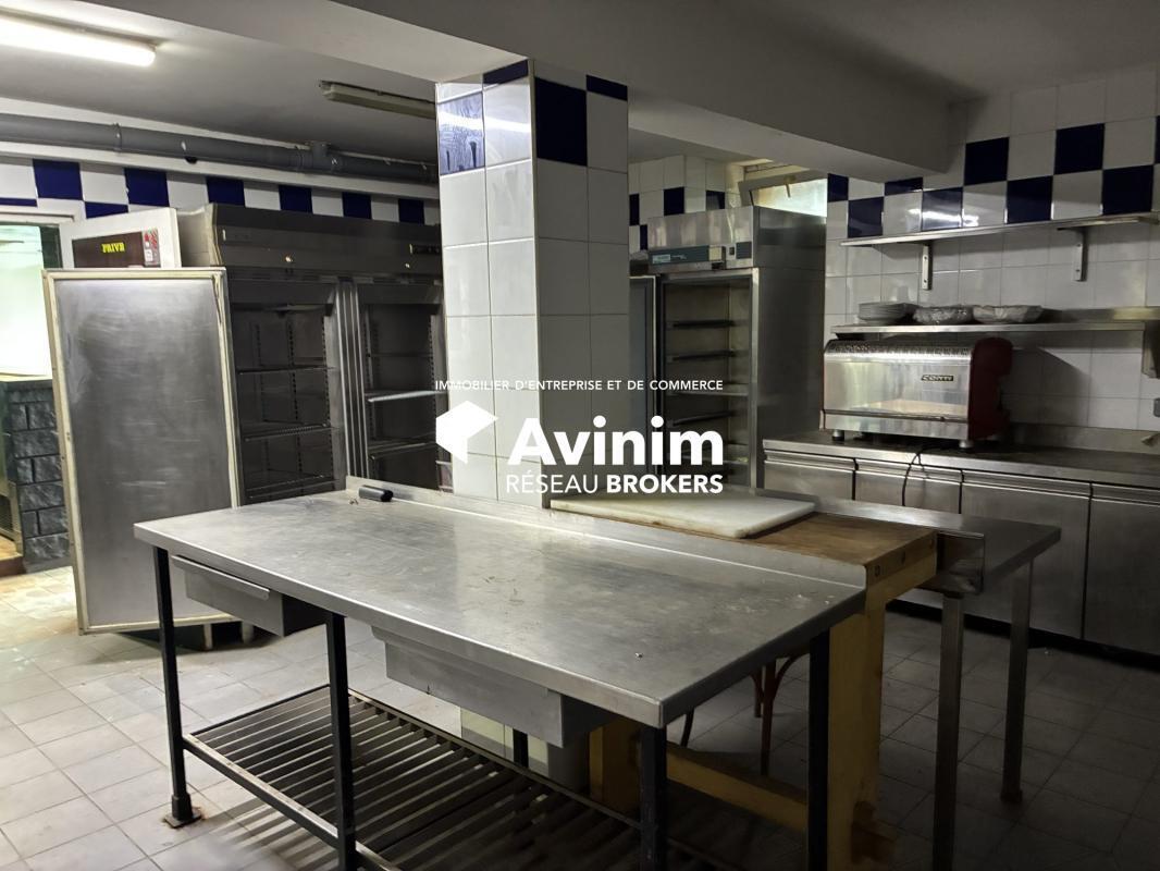 Retail in Brétigny-sur-Orge to rent Interior Photo- Image 1 of 6