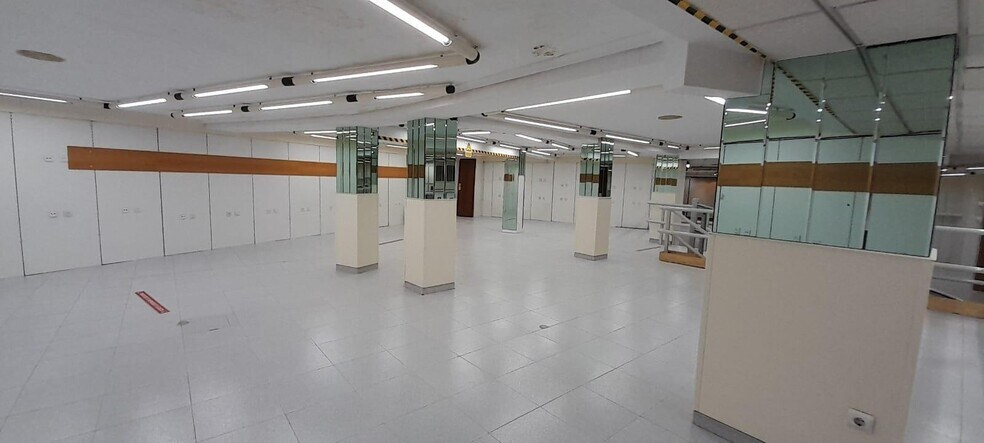 Calle Camino de los Sastres, 6, Córdoba, Córdoba to rent - Building Photo - Image 2 of 40