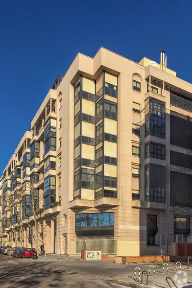 Calle de Téllez, 58, Madrid, Madrid to rent - Building Photo - Image 2 of 2