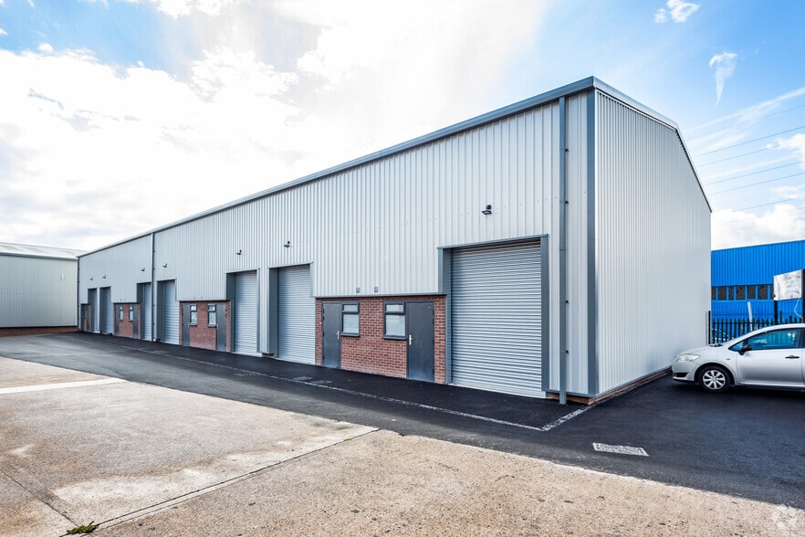 Stone Hill Rd, Bolton to rent - Building Photo - Image 2 of 3