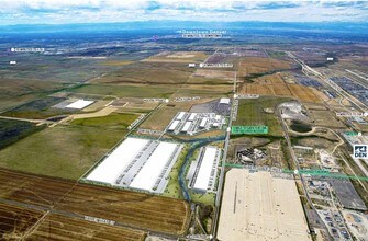 6611 Powhaton Rd, Aurora, CO - AERIAL map view - Image1