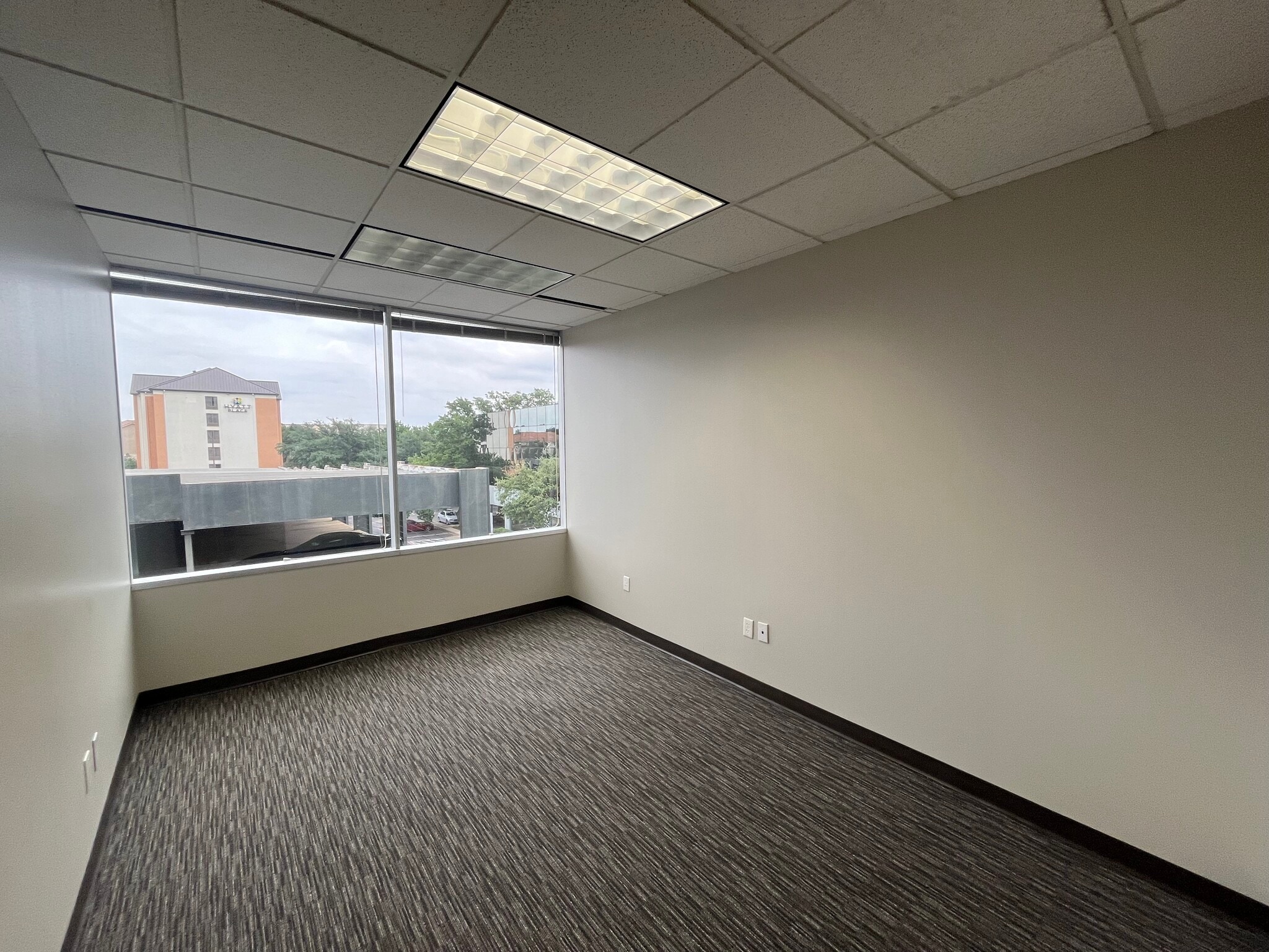 14110 N Dallas Pky, Dallas, TX to rent Interior Photo- Image 1 of 4