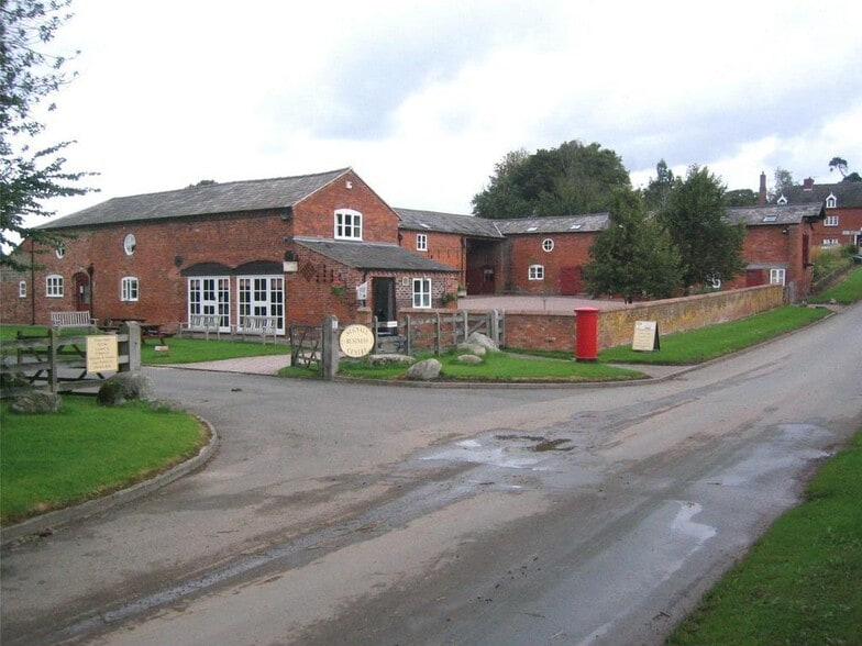 Sugnall, Stafford to rent - Building Photo - Image 3 of 10