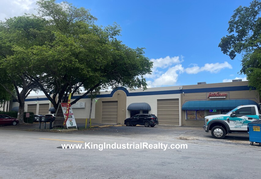 7911 W 26th Ave, Hialeah, FL for sale - Building Photo - Image 3 of 5