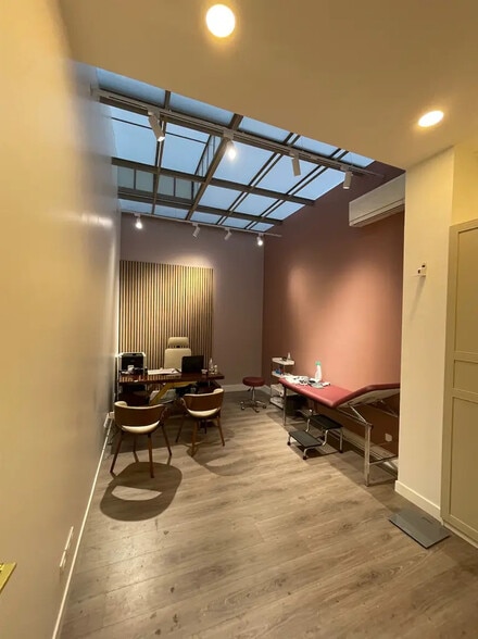 Retail in Paris for sale - Building Photo - Image 3 of 9