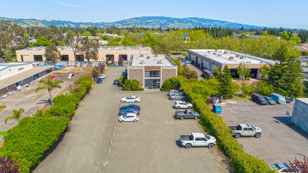 5810 & 5830 Commerce Blvd., Rohnert Park portfolio of 2 properties for sale on LoopNet.co.uk - Aerial - Image 2 of 16